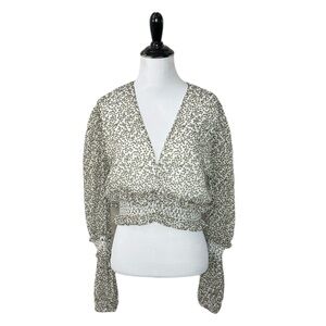 The East Order V-Neck Long Sleeve Crop Blouse Size Large